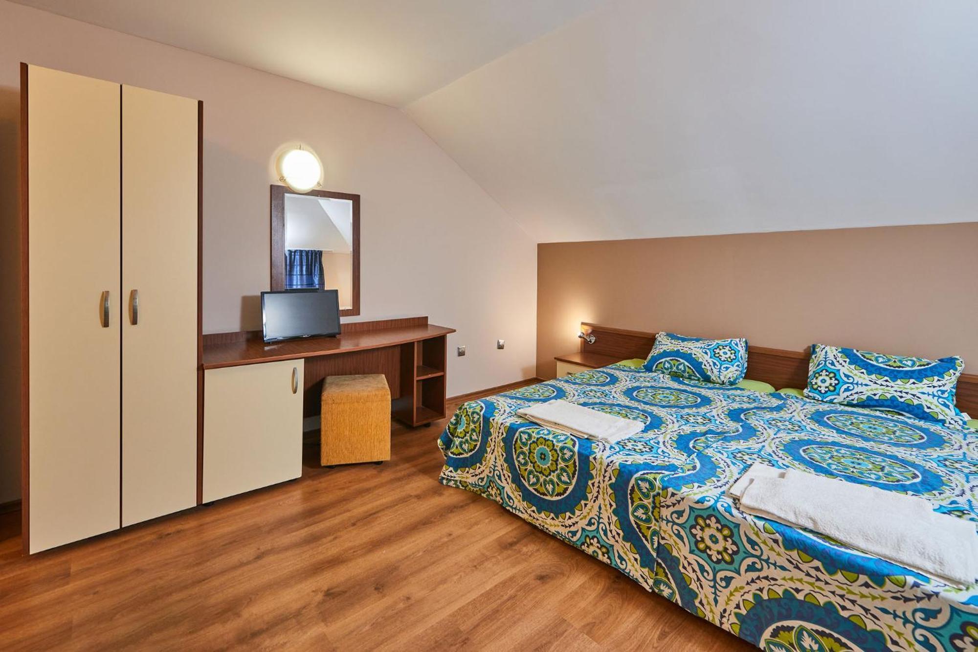 Family Hotel Electra Поморие Экстерьер фото
